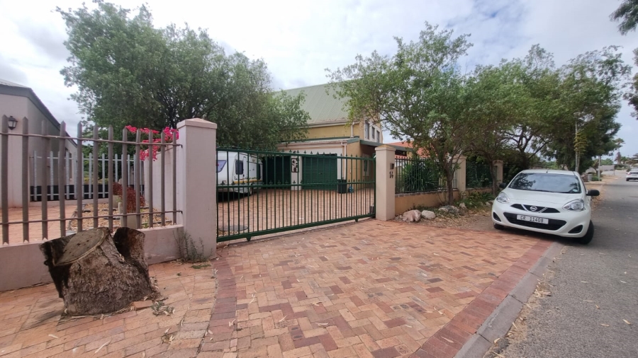 3 Bedroom Property for Sale in Bluewater Bay Western Cape